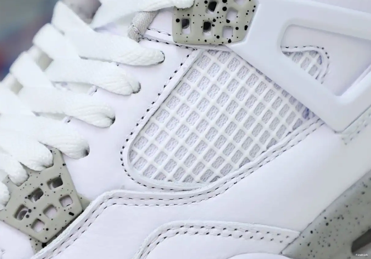 AIR 4 'WHITE OREO' JORDAN RETRO 0620